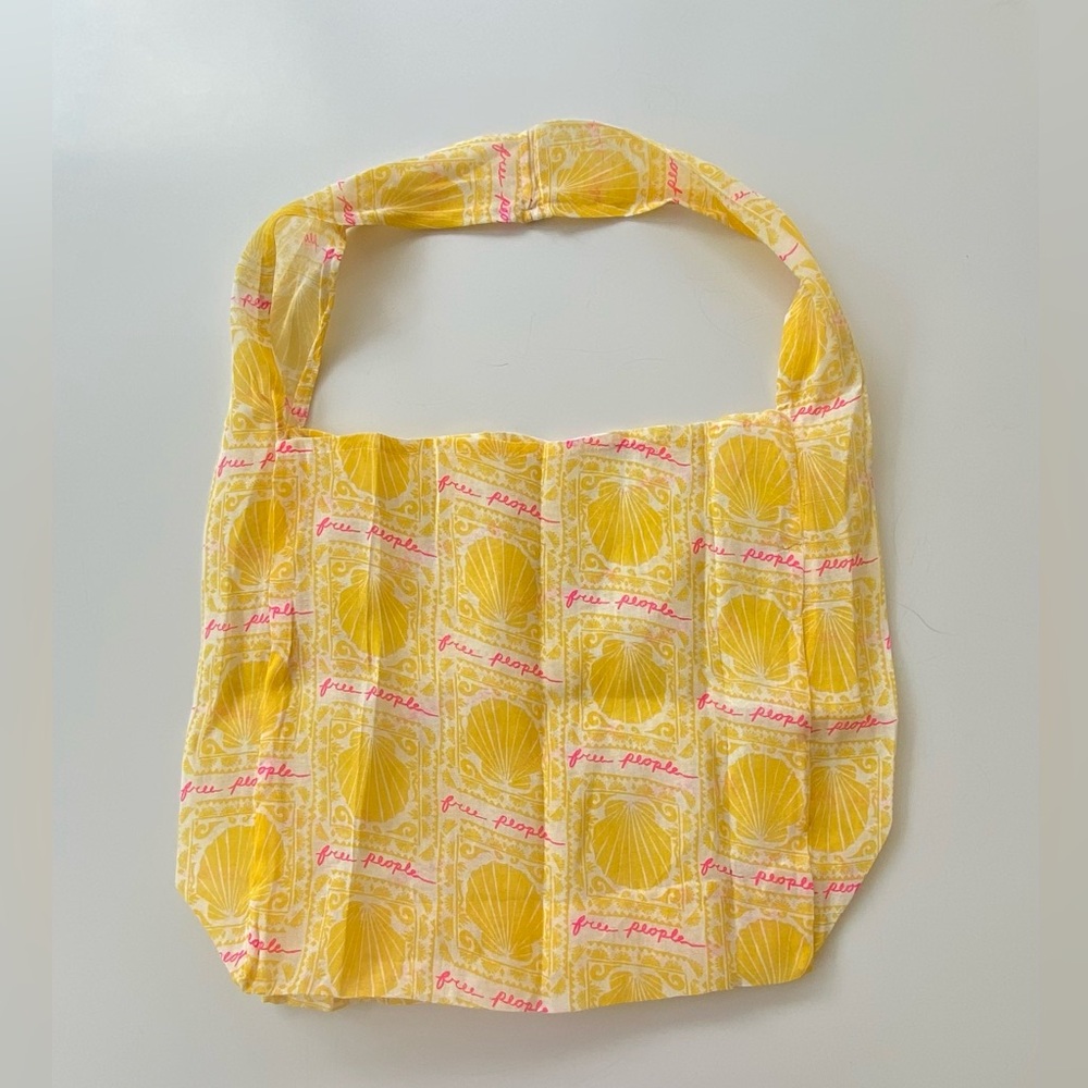 Free People Limited Edition Tote Bag, Large Mesh Tote Bag, Crossbody Bag - Picture 2 of 9